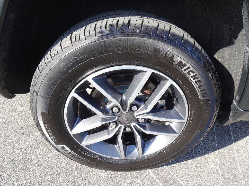 2019 Jeep Grand Cherokee Image 35