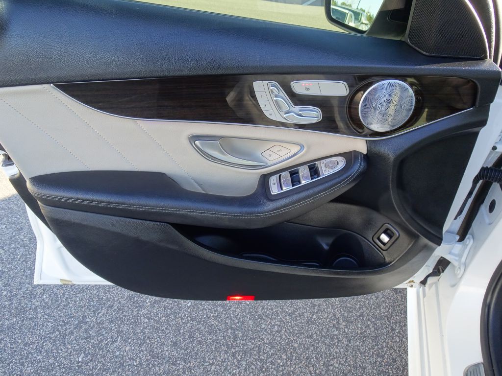 2021 Mercedes-Benz C-Class Image 11