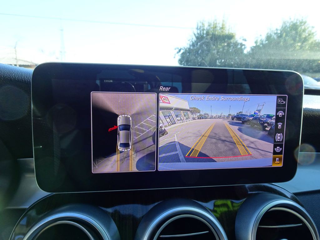 2021 Mercedes-Benz C-Class Image 24