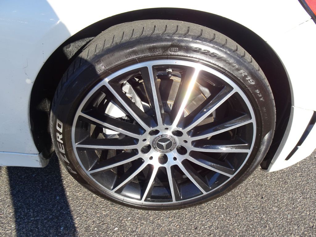 2021 Mercedes-Benz C-Class Image 31