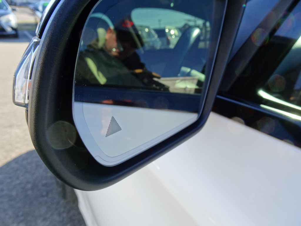 2021 Mercedes-Benz C-Class Image 39