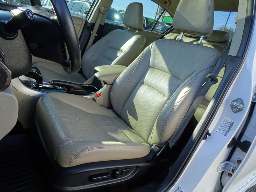 2017 Honda Accord Image 10