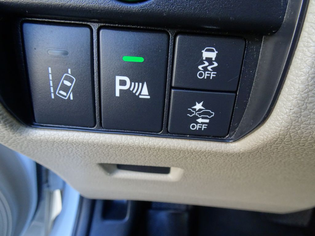 2017 Honda Accord Image 27