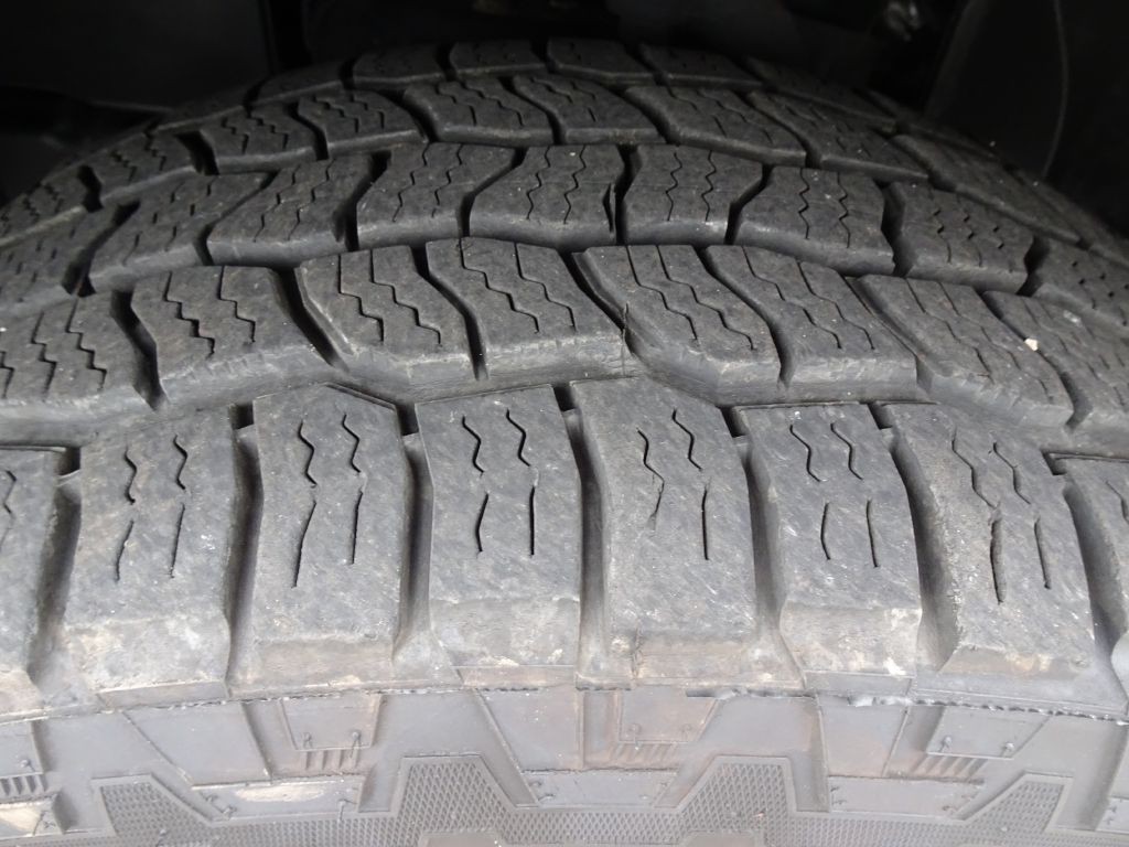 2014 Nissan Frontier Image 33