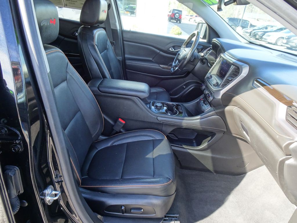 2020 GMC Acadia Image 17