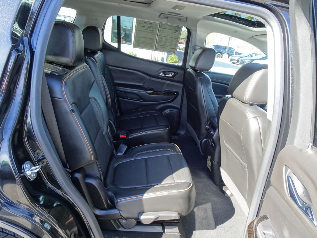 2020 GMC Acadia Image 19