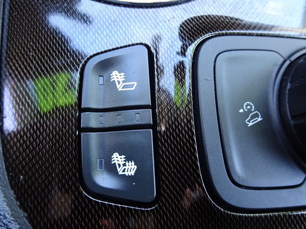 2020 GMC Acadia Image 26