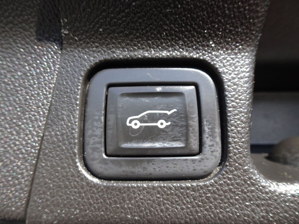 2020 GMC Acadia Image 33