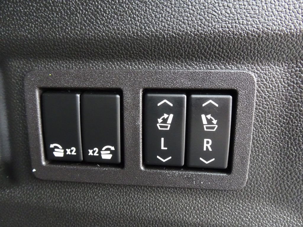 2023 Chevrolet Tahoe Image 35