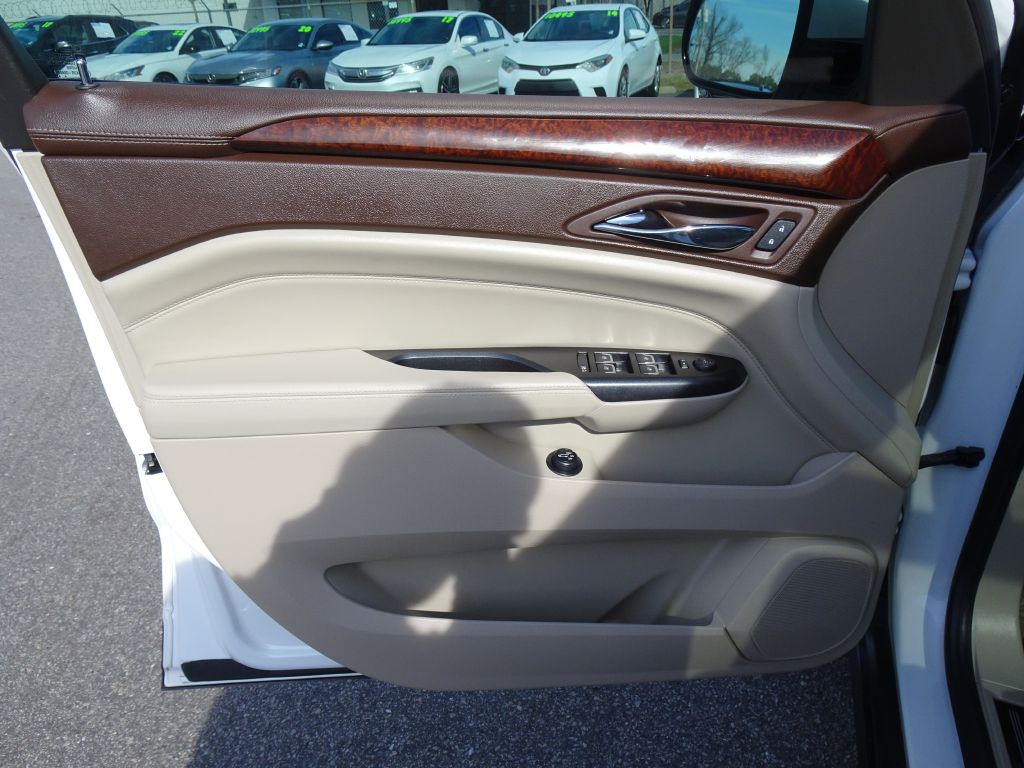 2015 Cadillac SRX Image 11