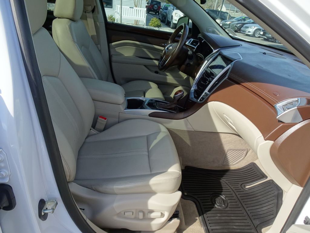 2015 Cadillac SRX Image 15