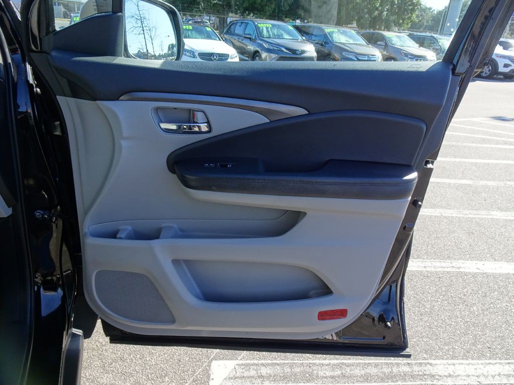 2016 Honda Pilot Image 17