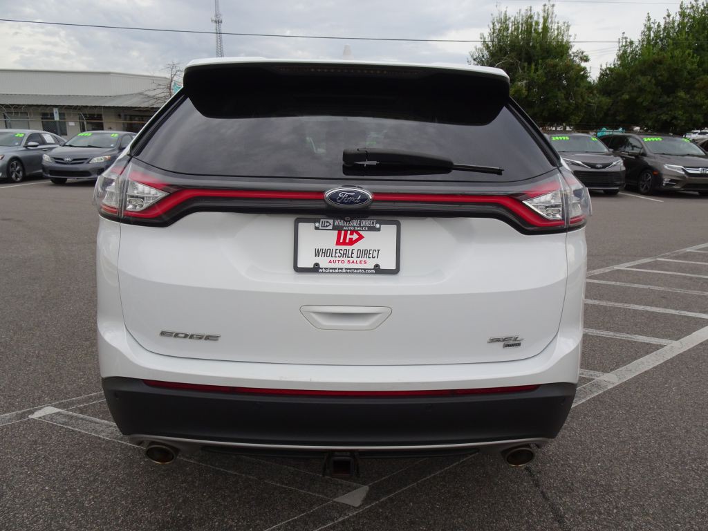 2017 Ford Edge Image 4