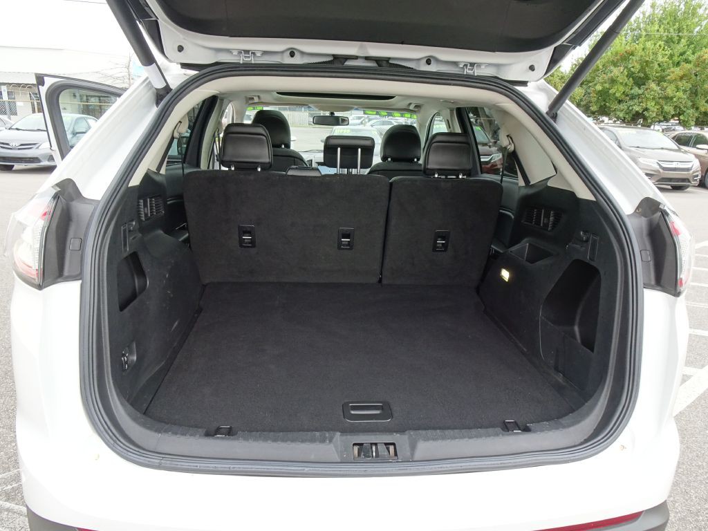 2017 Ford Edge Image 28