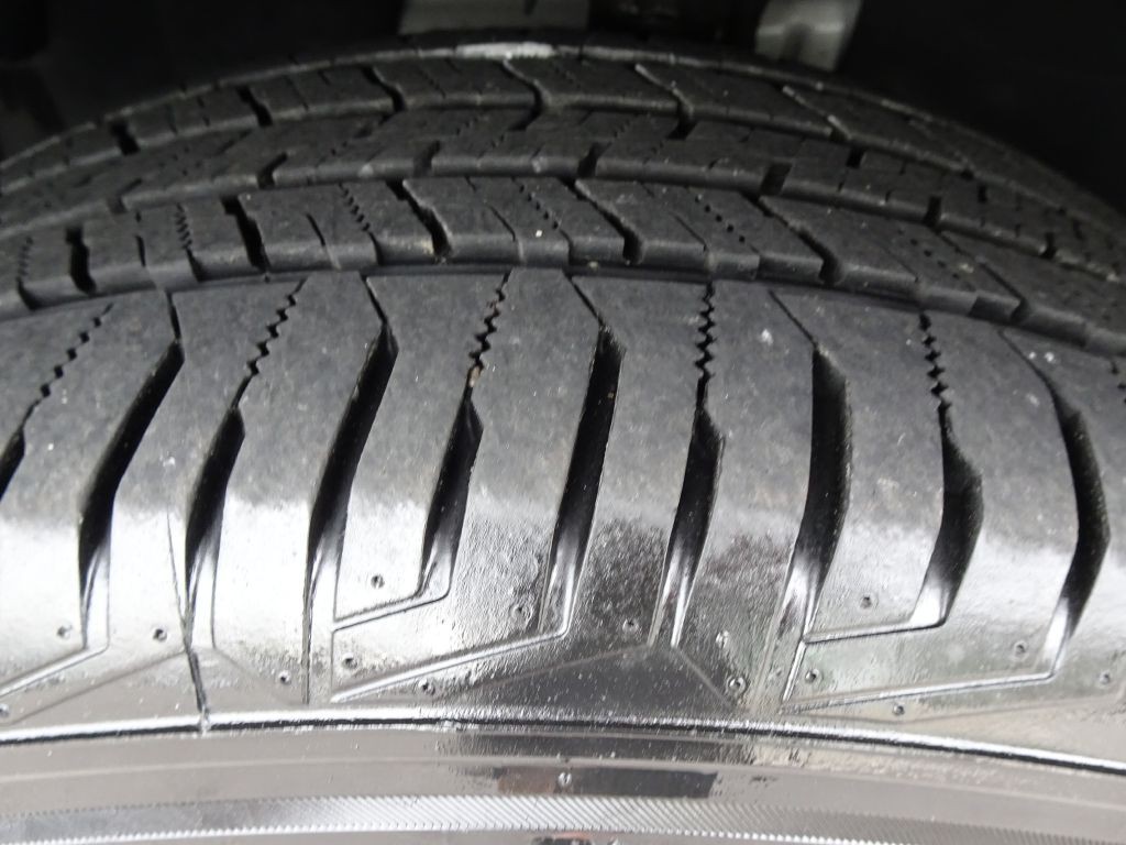 2017 Ford Edge Image 39