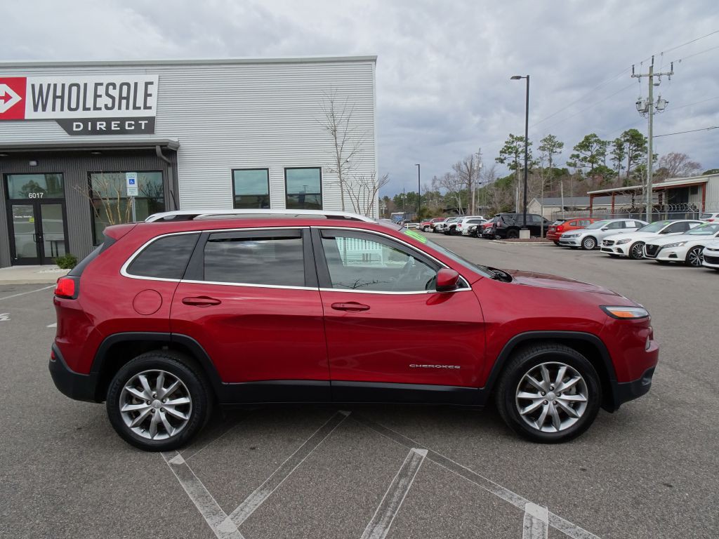 2017 Jeep Cherokee Image 2