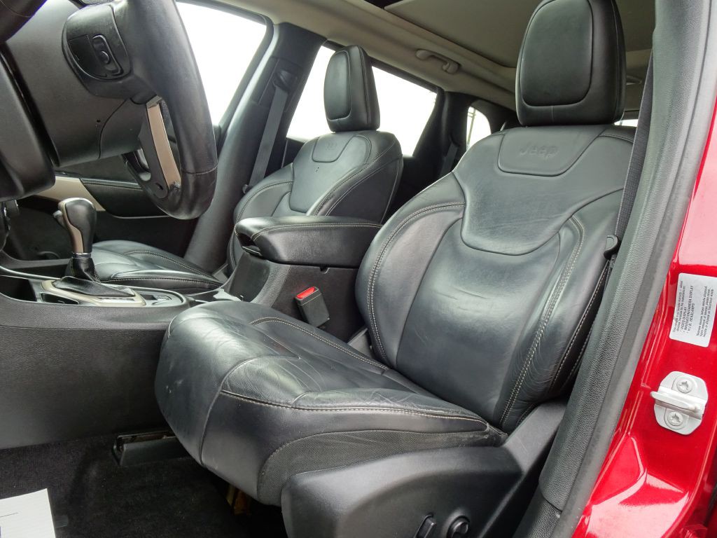 2017 Jeep Cherokee Image 10