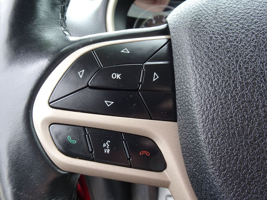 2017 Jeep Cherokee Image 26