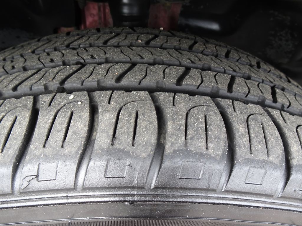 2017 Jeep Cherokee Image 32