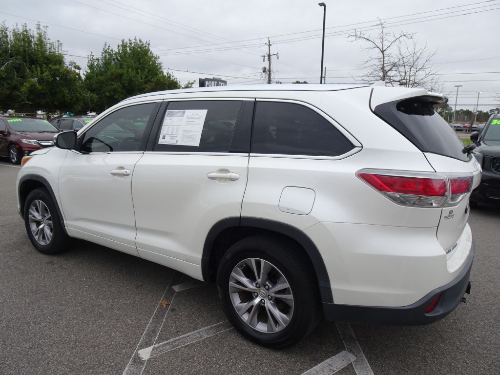 2015 Toyota Highlander Image 5