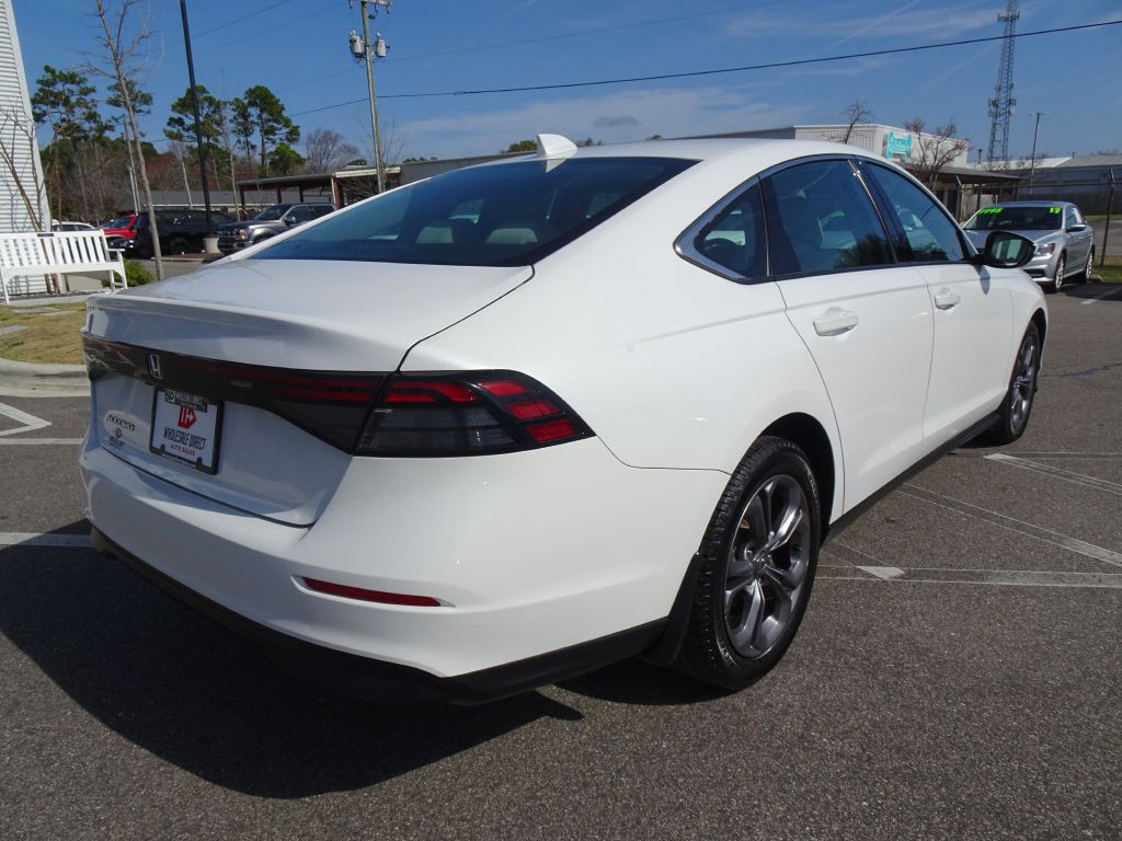 2023 Honda Accord Image 3