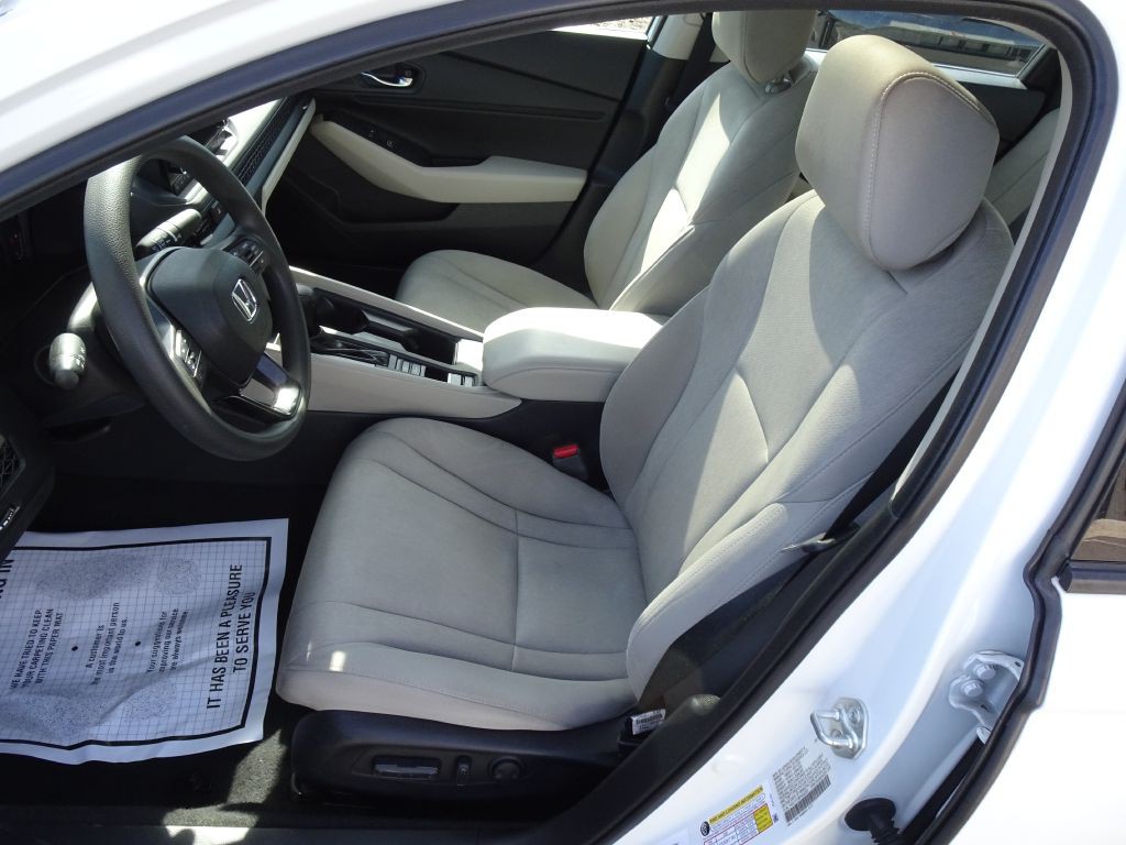 2023 Honda Accord Image 9