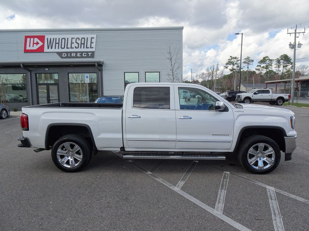 2018 GMC Sierra Image 2