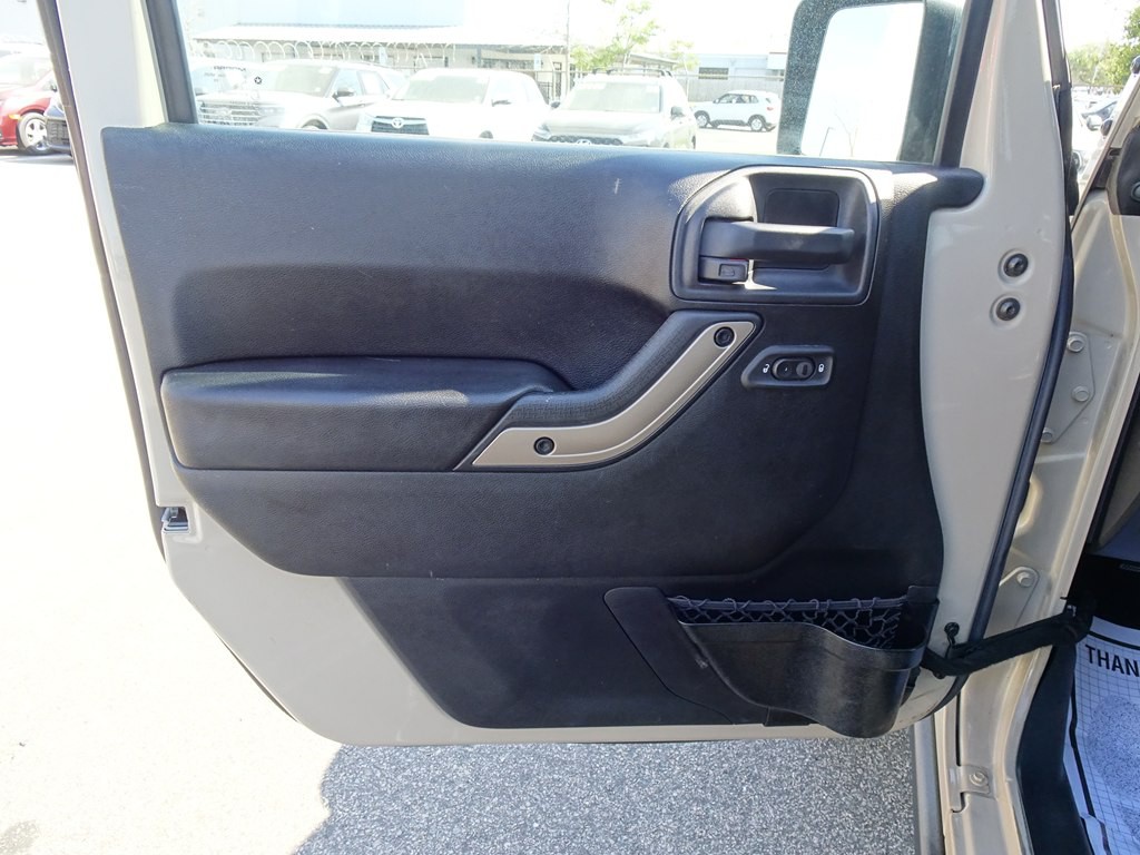 2016 Jeep Wrangler Unlimited Image 11