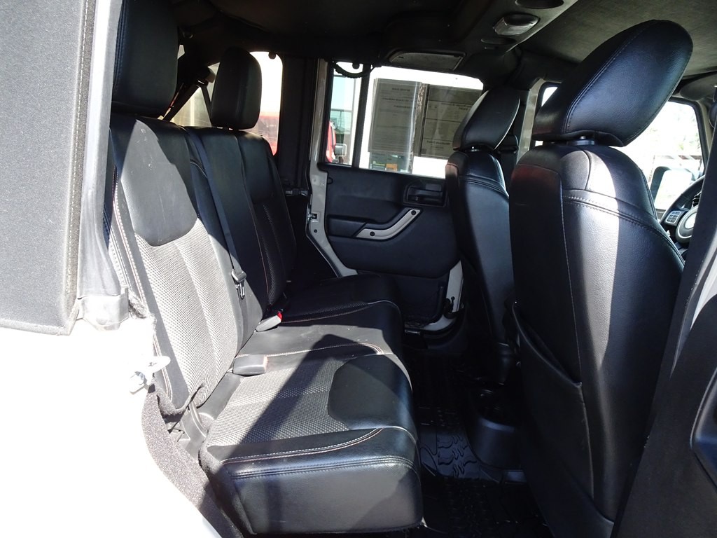 2016 Jeep Wrangler Unlimited Image 16