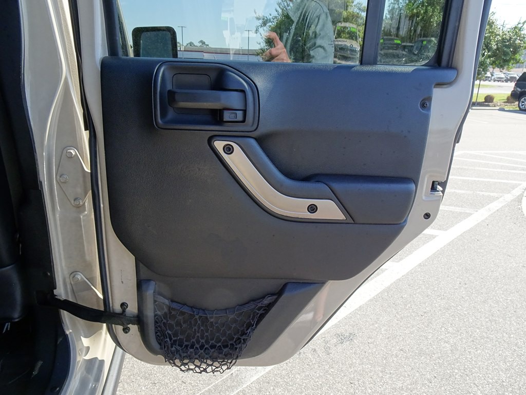 2016 Jeep Wrangler Unlimited Image 17