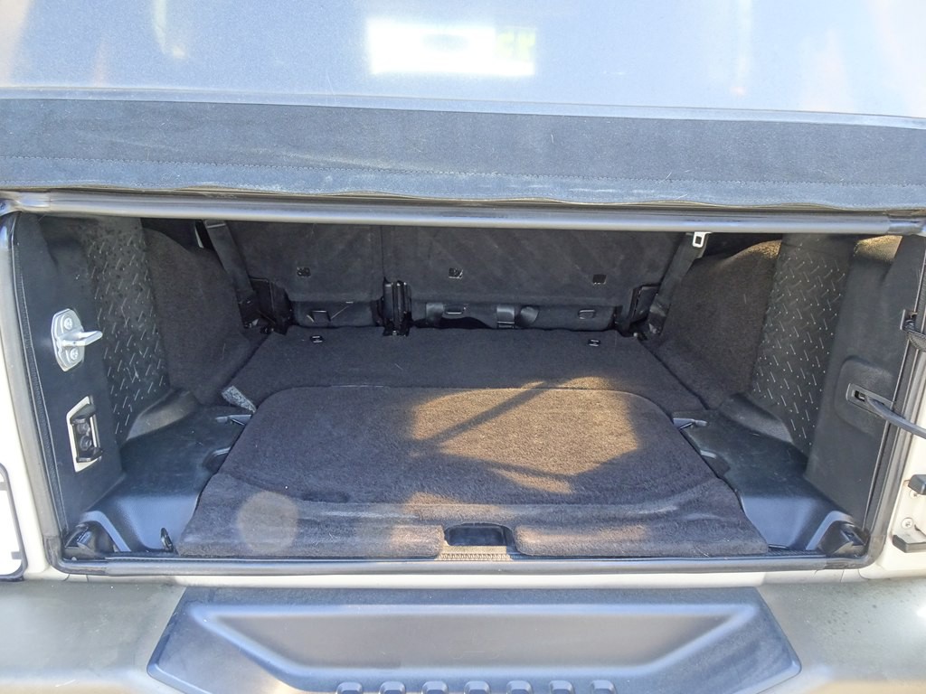 2016 Jeep Wrangler Unlimited Image 24