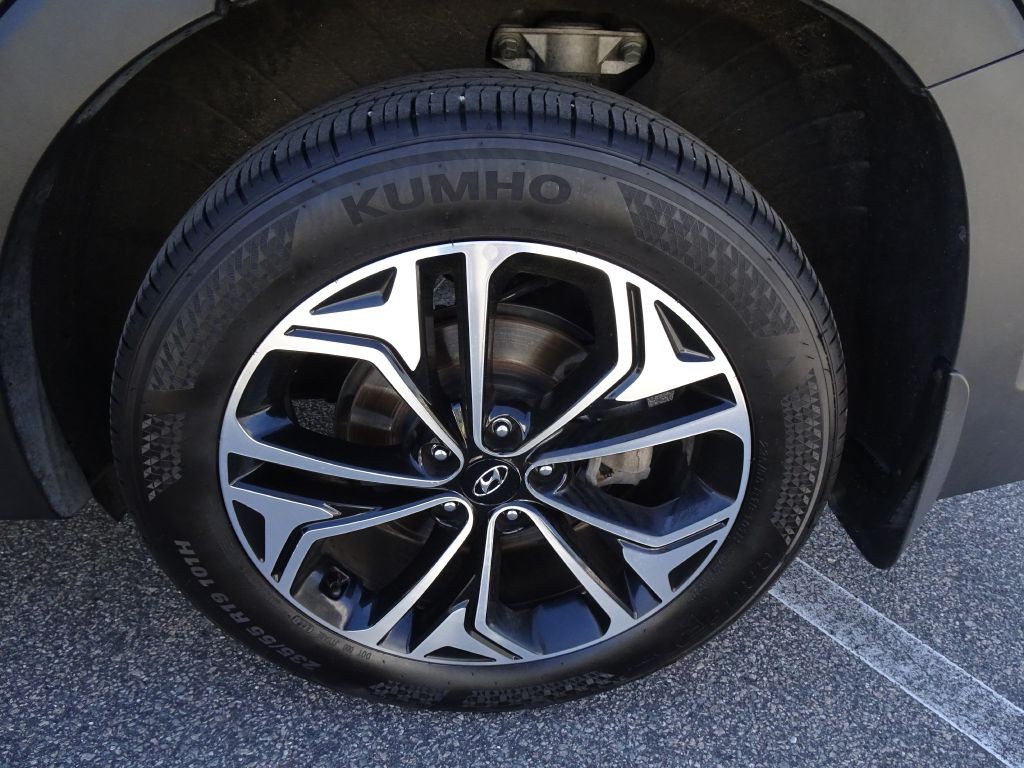 2020 Hyundai Santa Fe Image 39