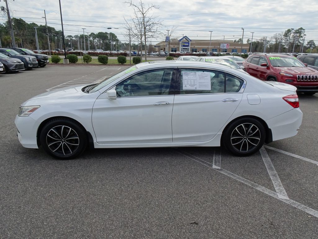 2017 Honda Accord Image 6