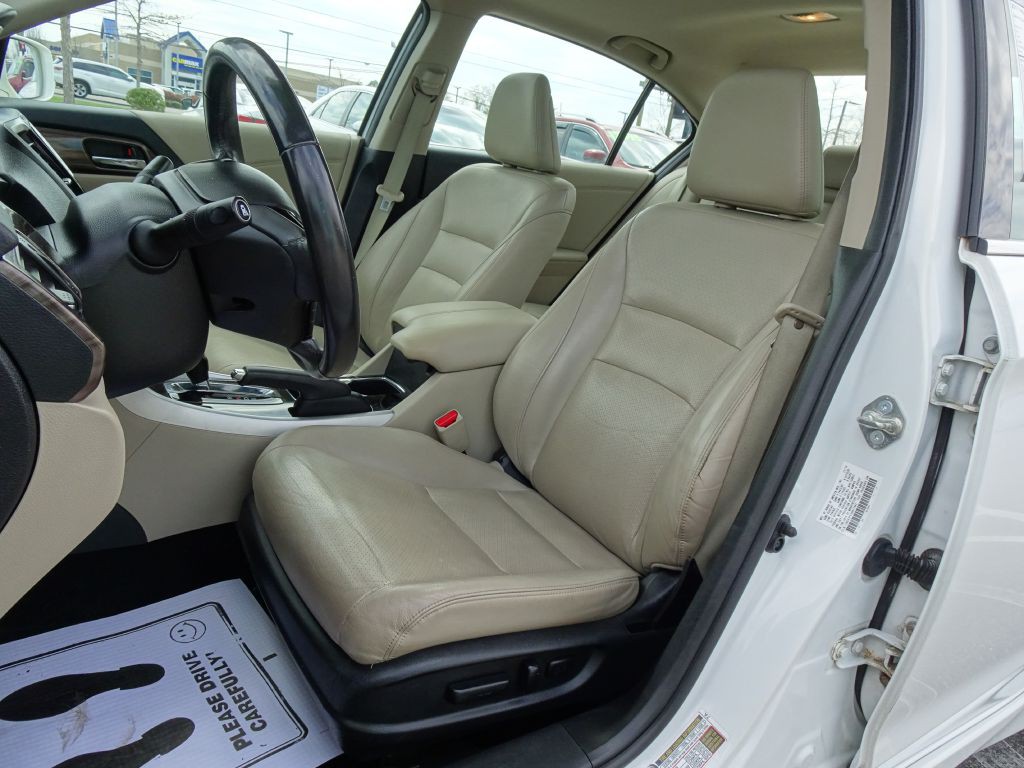 2017 Honda Accord Image 10