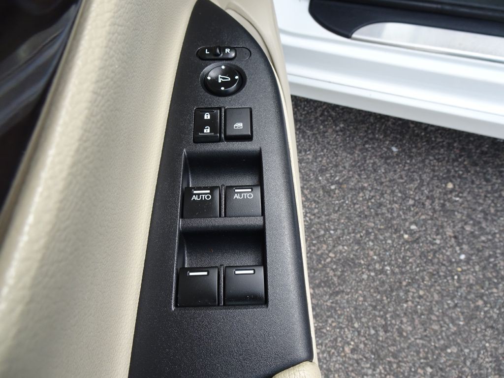 2017 Honda Accord Image 12