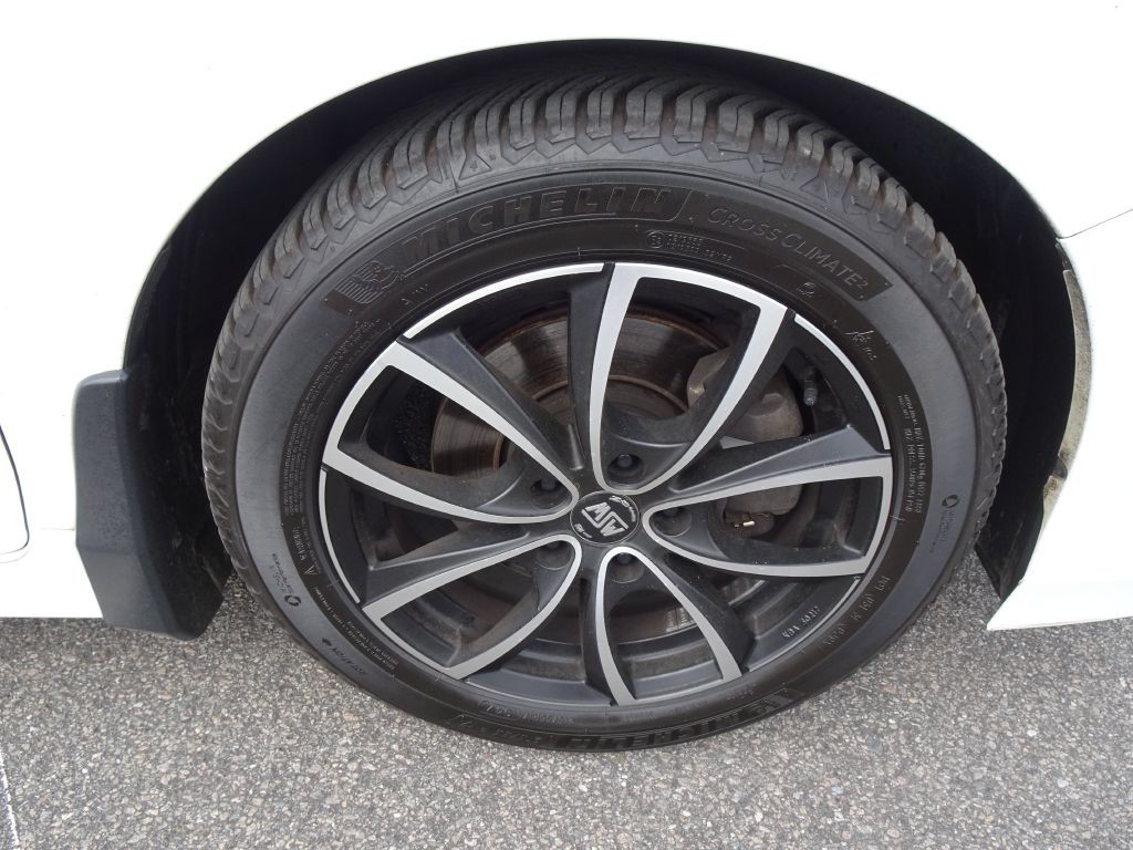 2017 Honda Accord Image 29