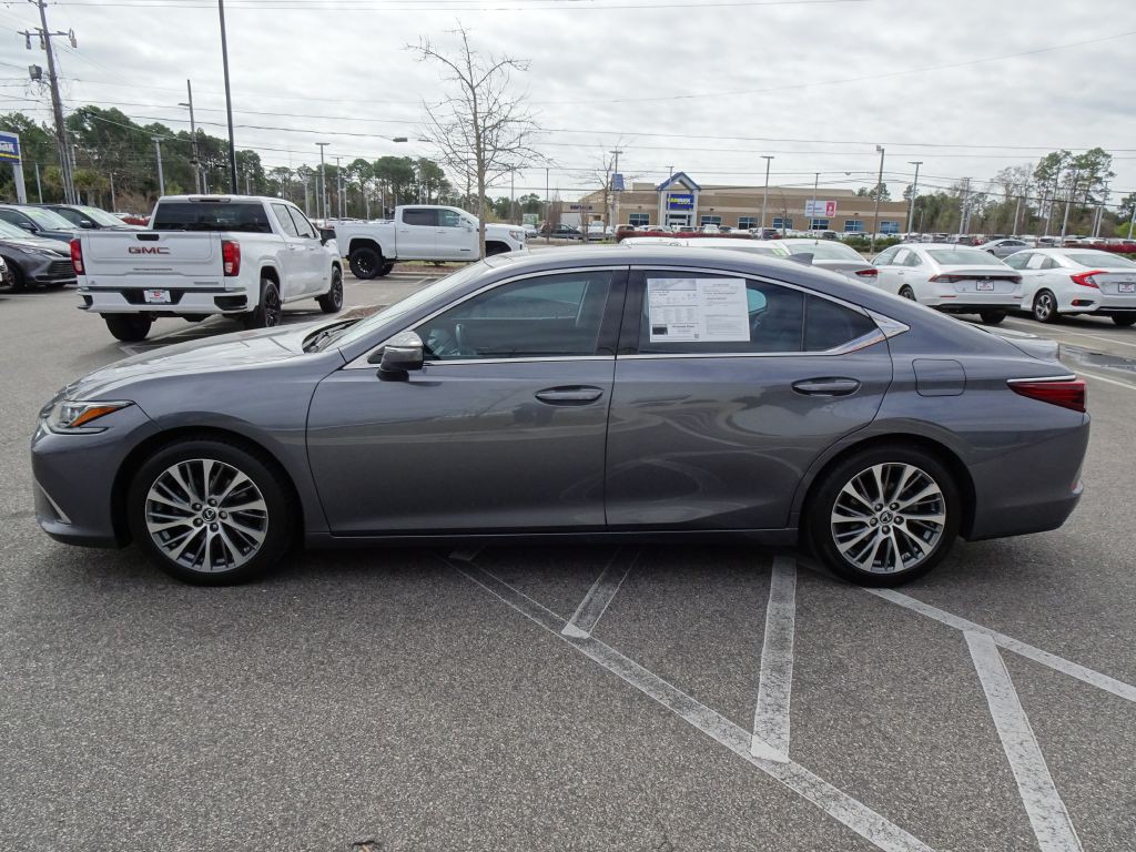 2019 Lexus ES Image 6