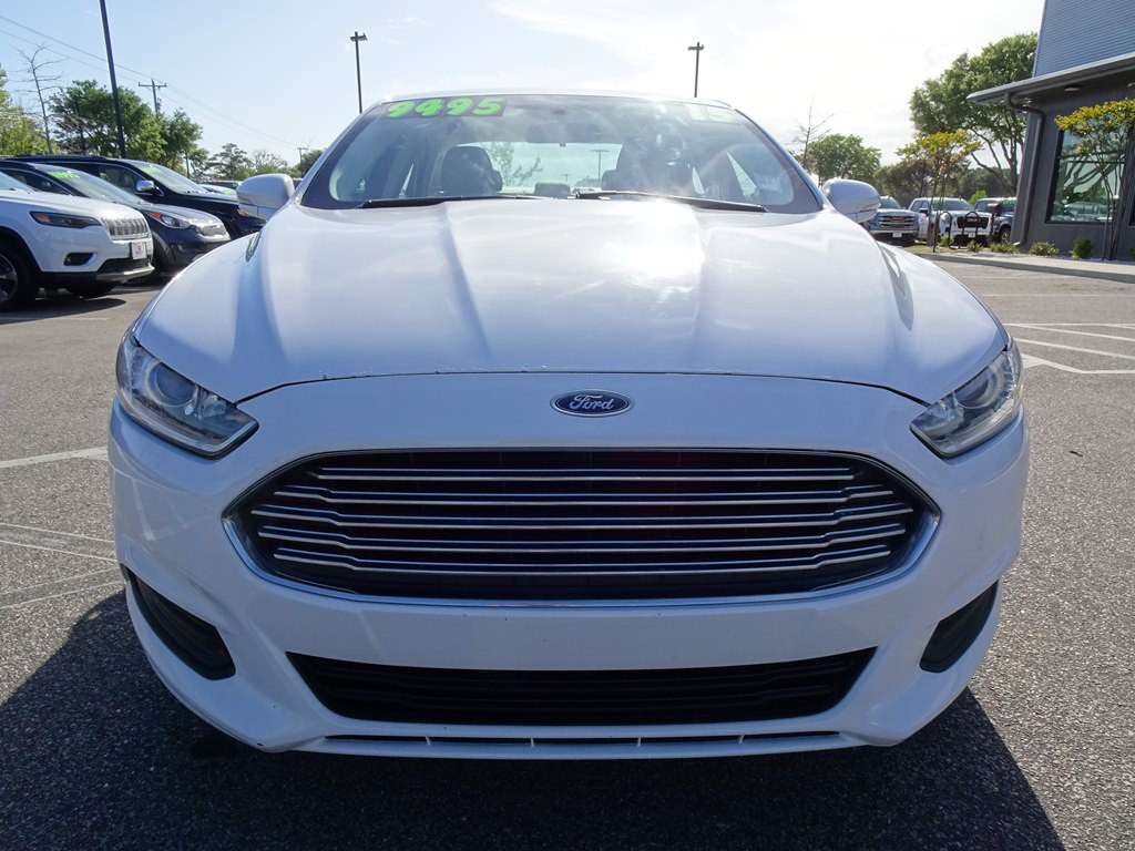 2015 Ford Fusion Image 8