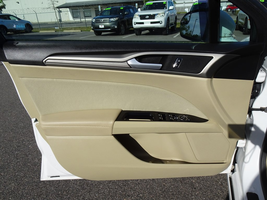 2015 Ford Fusion Image 11