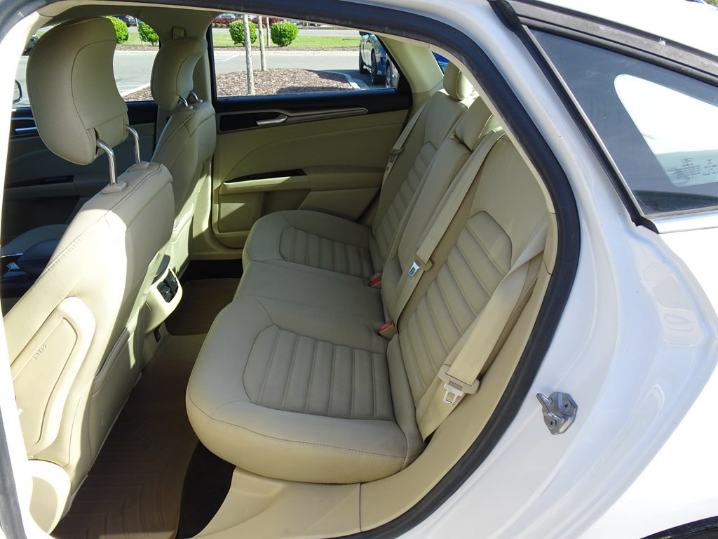 2015 Ford Fusion Image 13