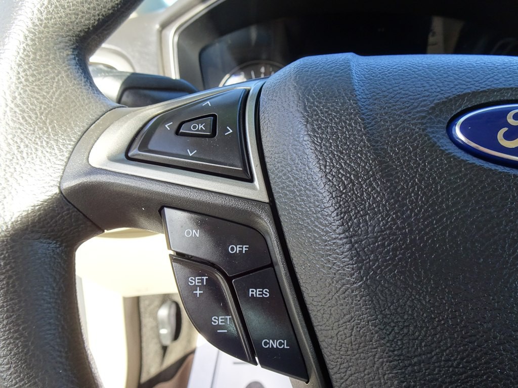 2015 Ford Fusion Image 23