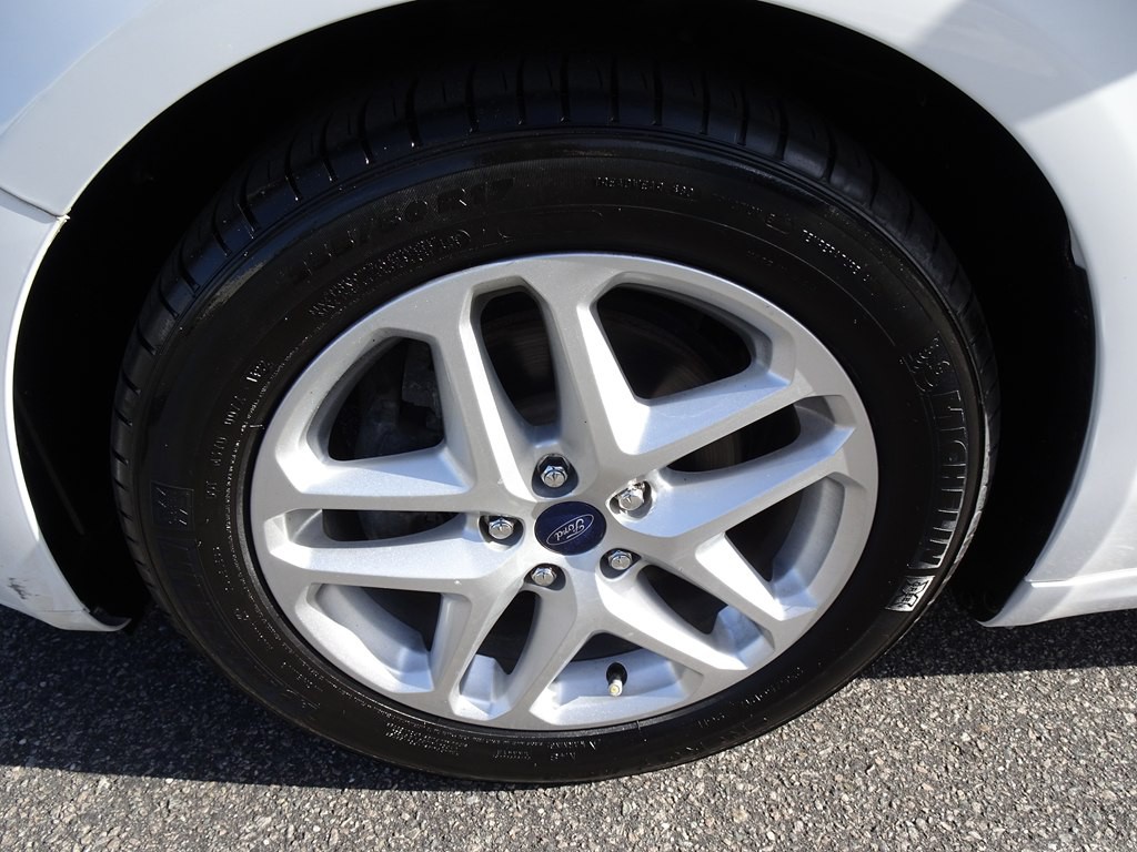 2015 Ford Fusion Image 33