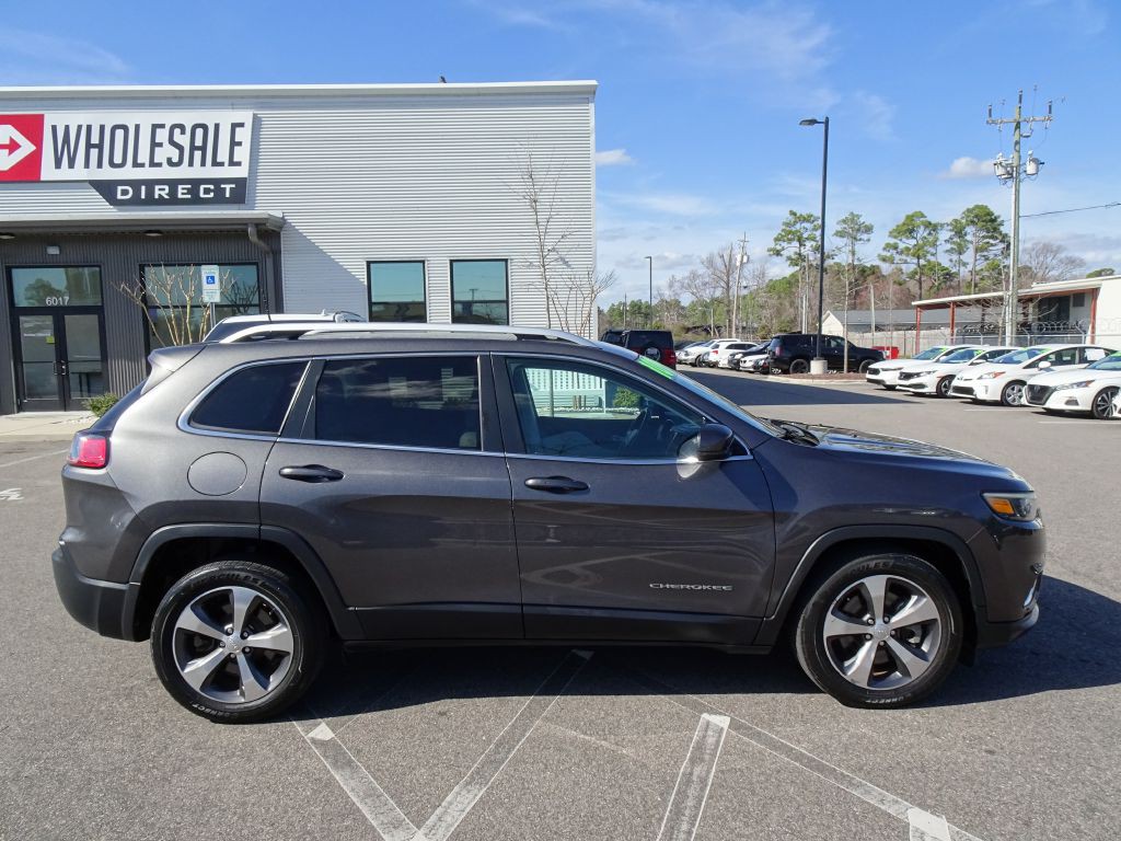 2019 Jeep Cherokee Image 2