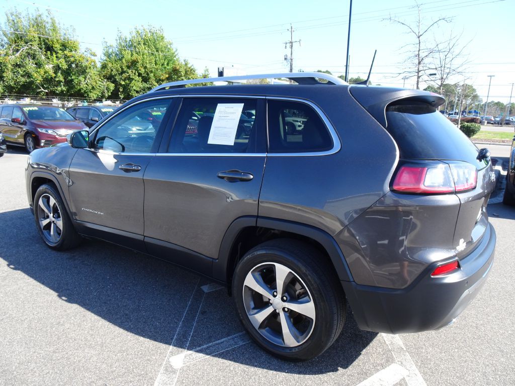 2019 Jeep Cherokee Image 5