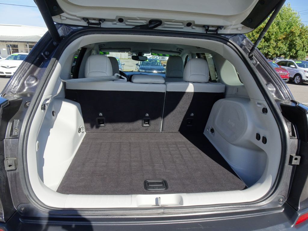 2019 Jeep Cherokee Image 26