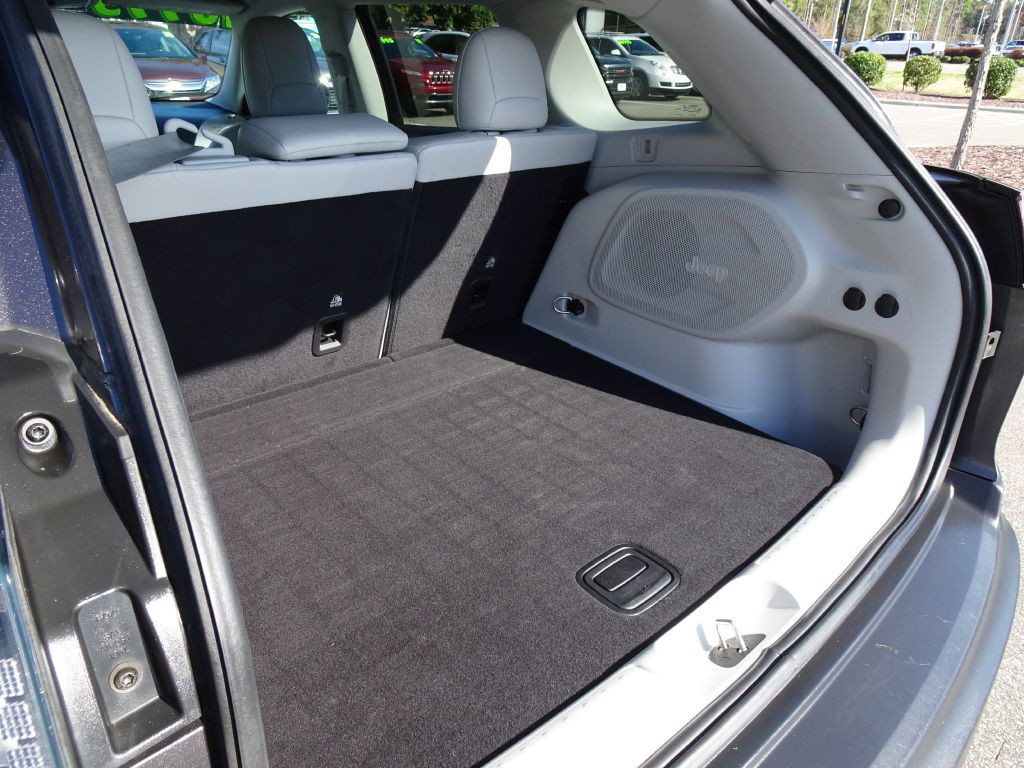 2019 Jeep Cherokee Image 27