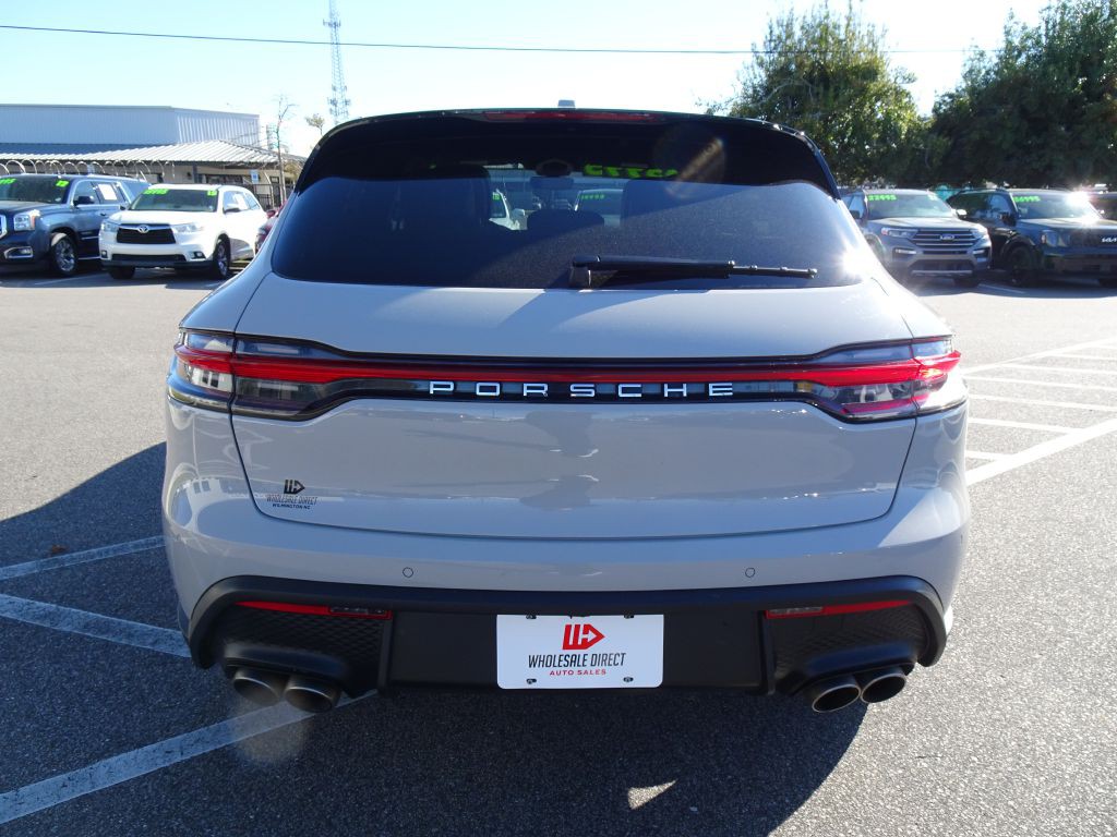 2023 Porsche Macan Image 4