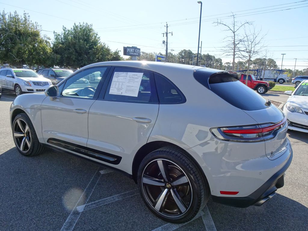 2023 Porsche Macan Image 5