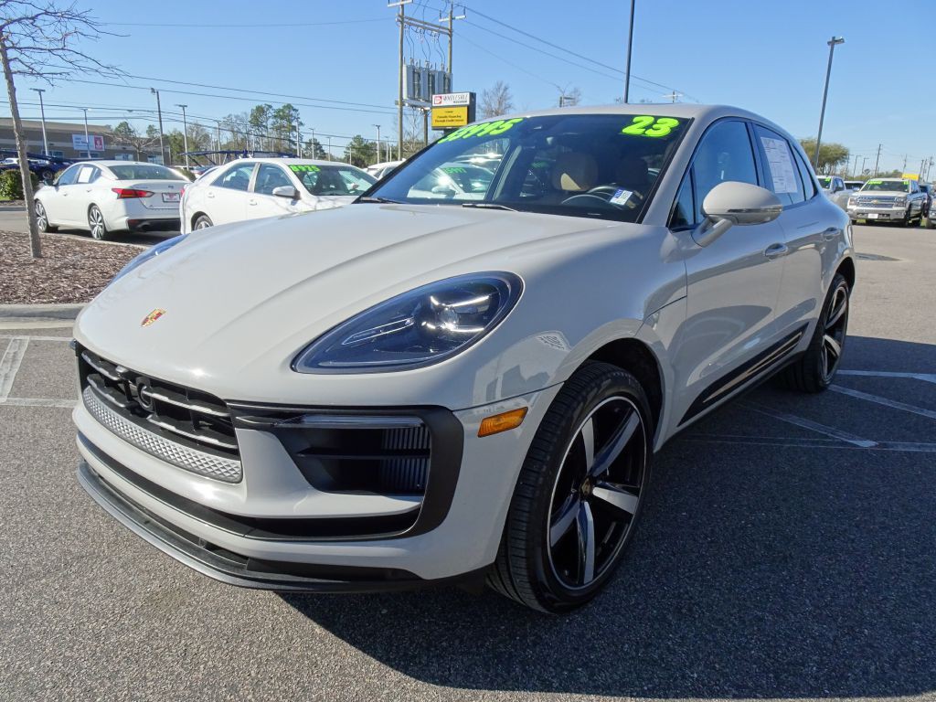 2023 Porsche Macan Image 7