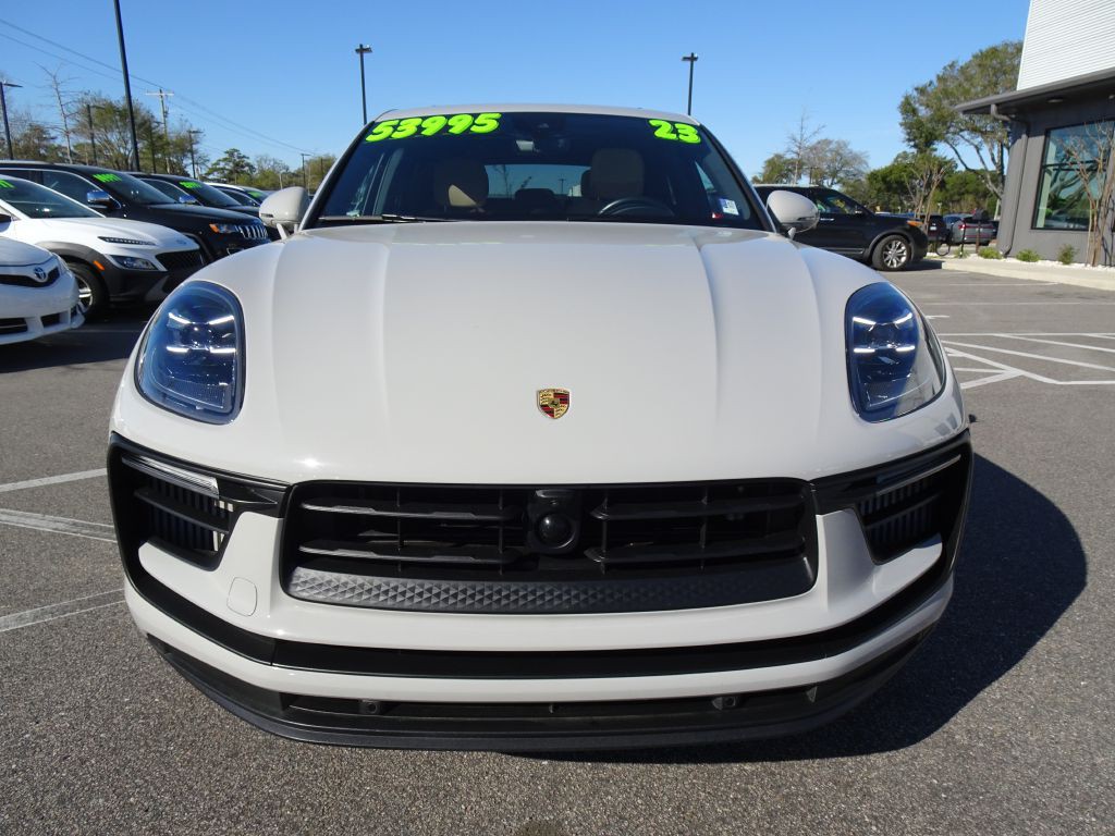 2023 Porsche Macan Image 8